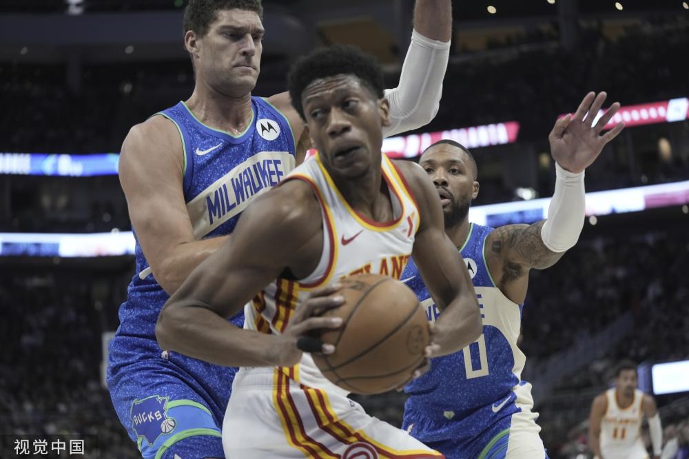 侧翼球员需 侧翼球员需